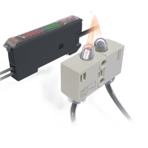 [OMRON] — E32-L11FP Wet Process Fiber Sensor Head (Heat-resistant PVC, IP67 60°C)