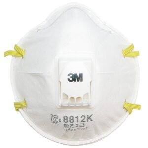 [3M] — 7012789220 Disposable Dust Mask with Face Seal
