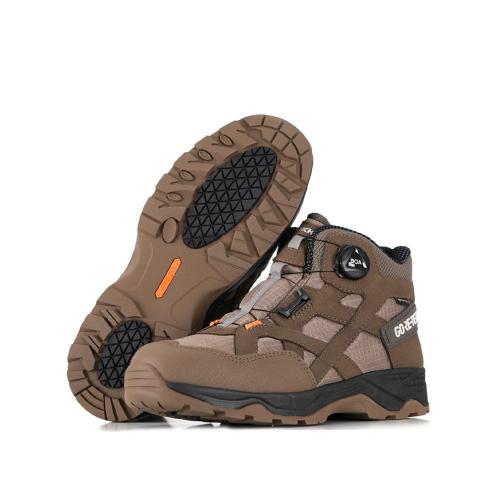 [Unican] — UG-32 Safety Shoe
