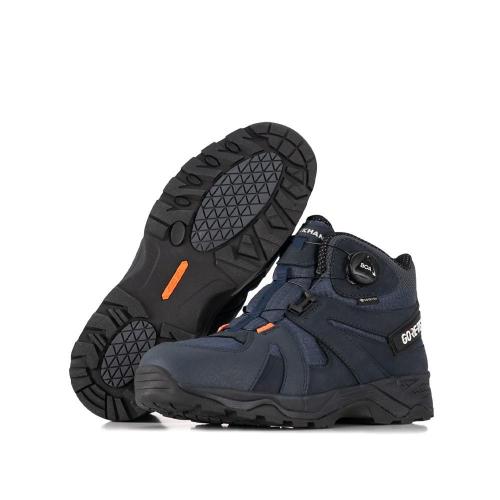 [Unican] — UG-33 Safety Shoe